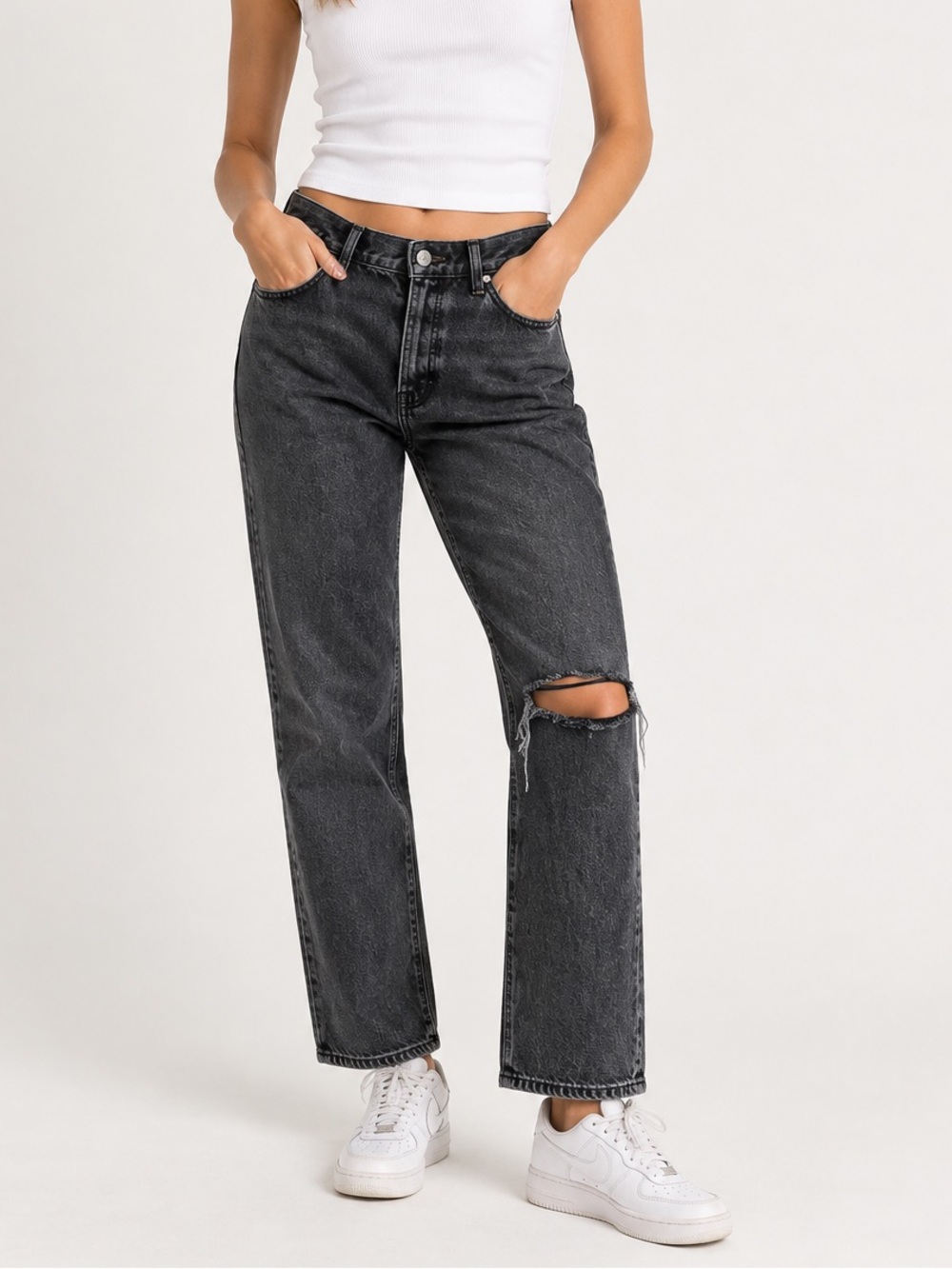EUC Black Distressed Low Rise Straight Leg Jeans size 11